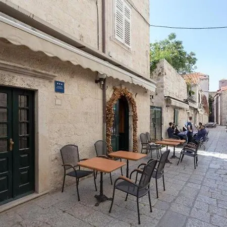 아파트 Dubravka Iza Roka- With View